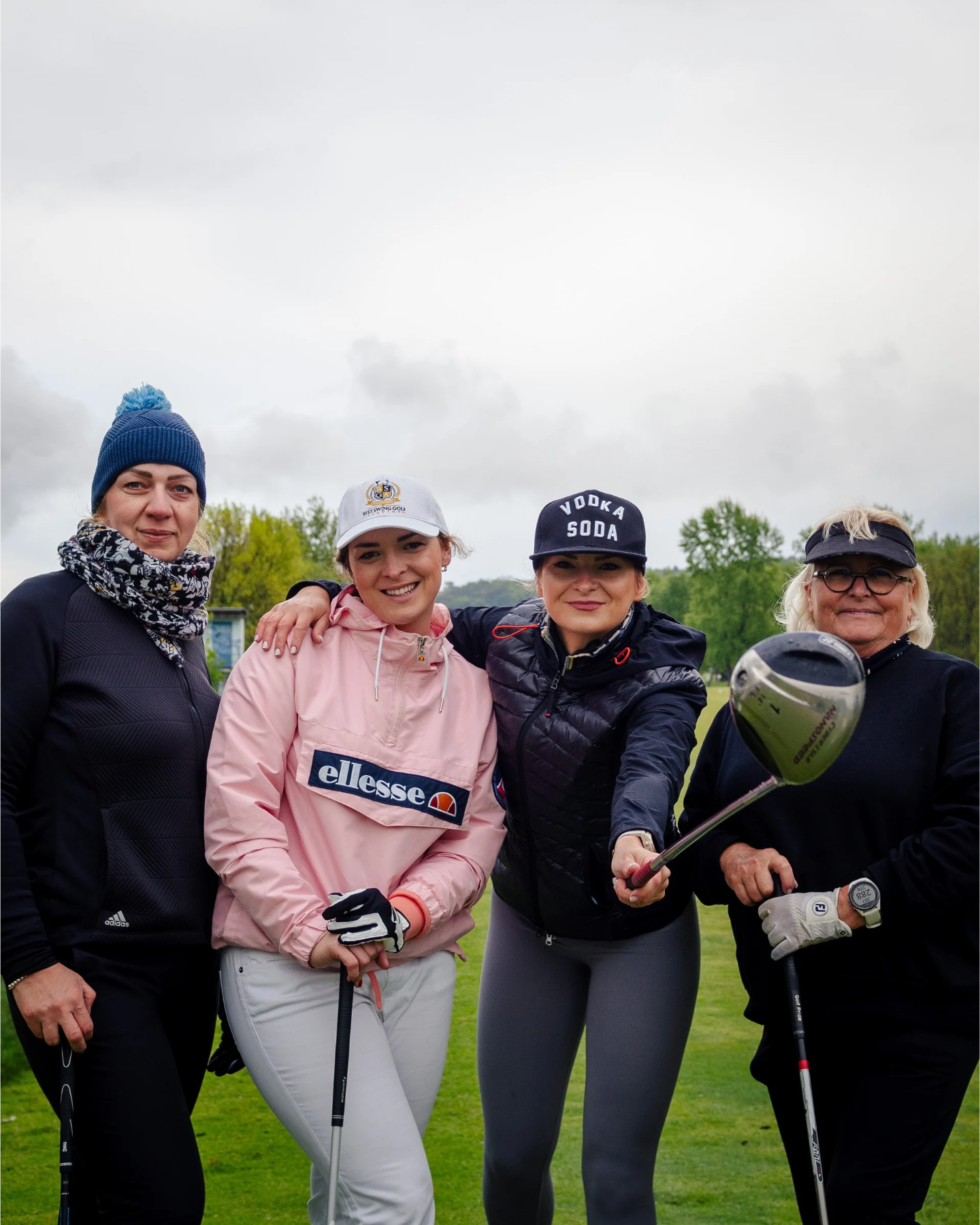 Pinkbay - posts_20250414_193225_0000